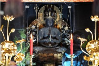 秘仏御本尊・木造十一面千手観音坐像（33年に一度の本開帳、17年に一度の中開帳のみの御開帳）